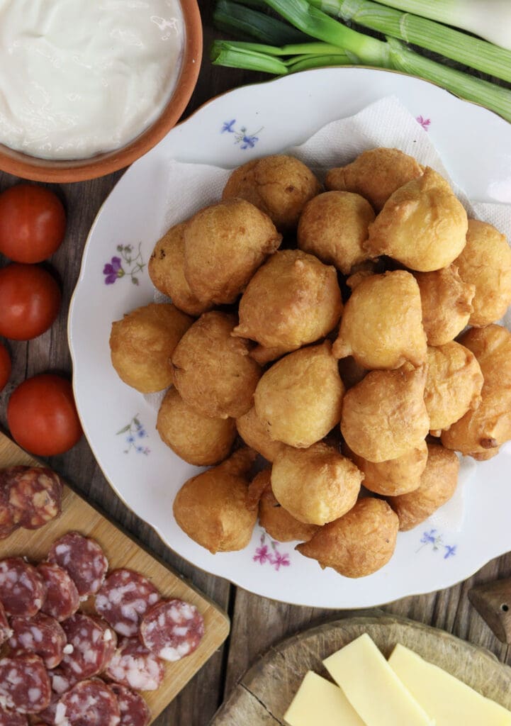 Ustipci served in a savory variation.